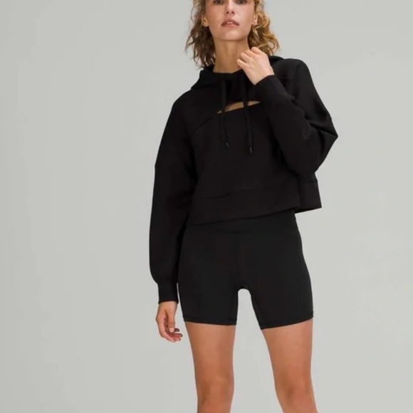 NWT Lululemon Get Centred Crop Hoodie 8 Black Chest Cutout Rare - Picture 2 of 4